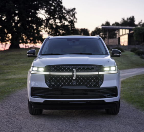 New Lincoln Navigator for Sale in Ann Arbor, MI at Sesi Lincoln