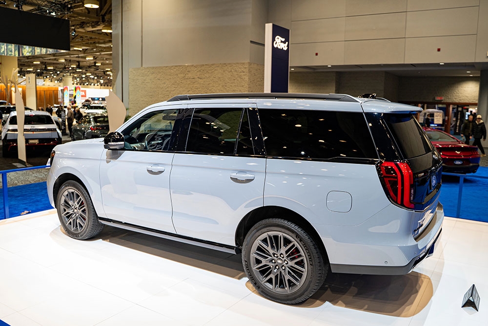 2023 Ford Expedition: Full-Size SUV With Power And Luxury