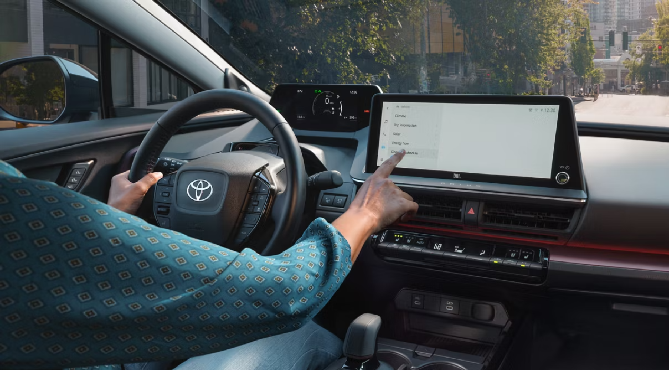 LaFontaine Toyota showroom near Novi MI