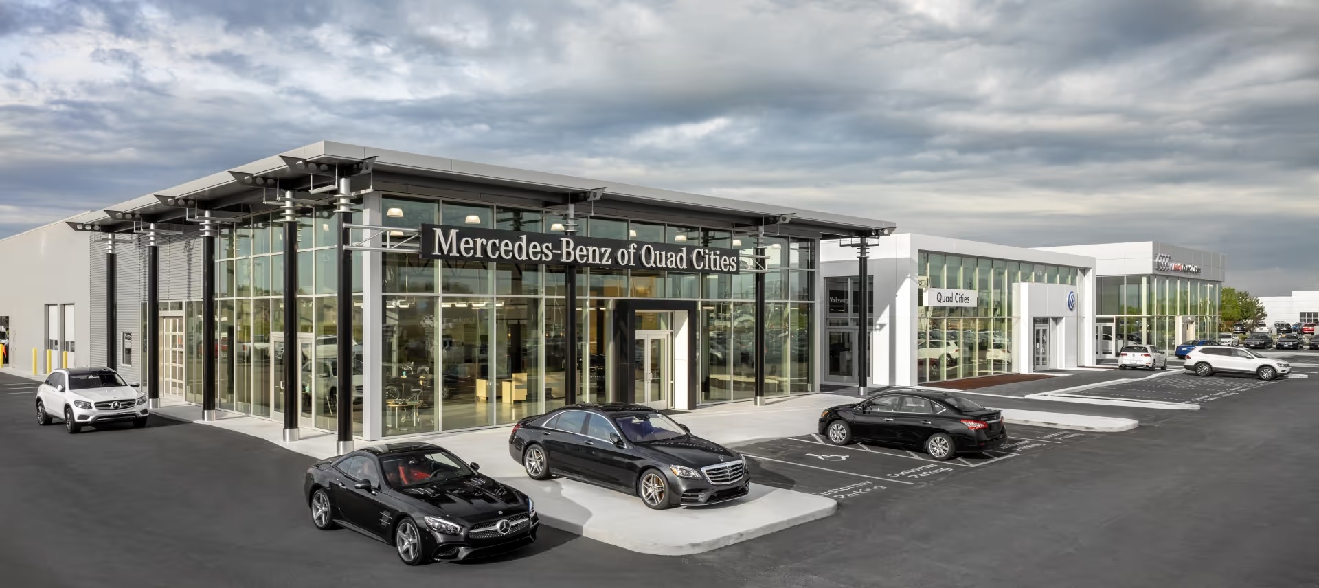 Mercedes-Benz of Quad Cities Davenport IA
