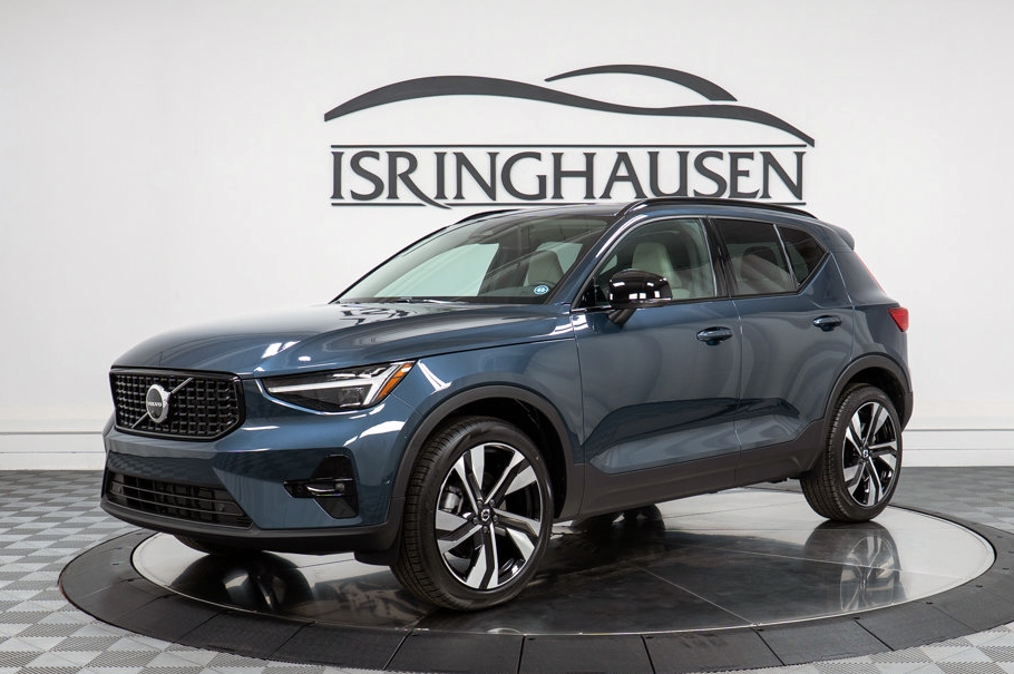 Scandinavian Sophistication Meets Urban Power: The 2026 Volvo XC40 B5 Ultra Plus Redefines Compact Luxury