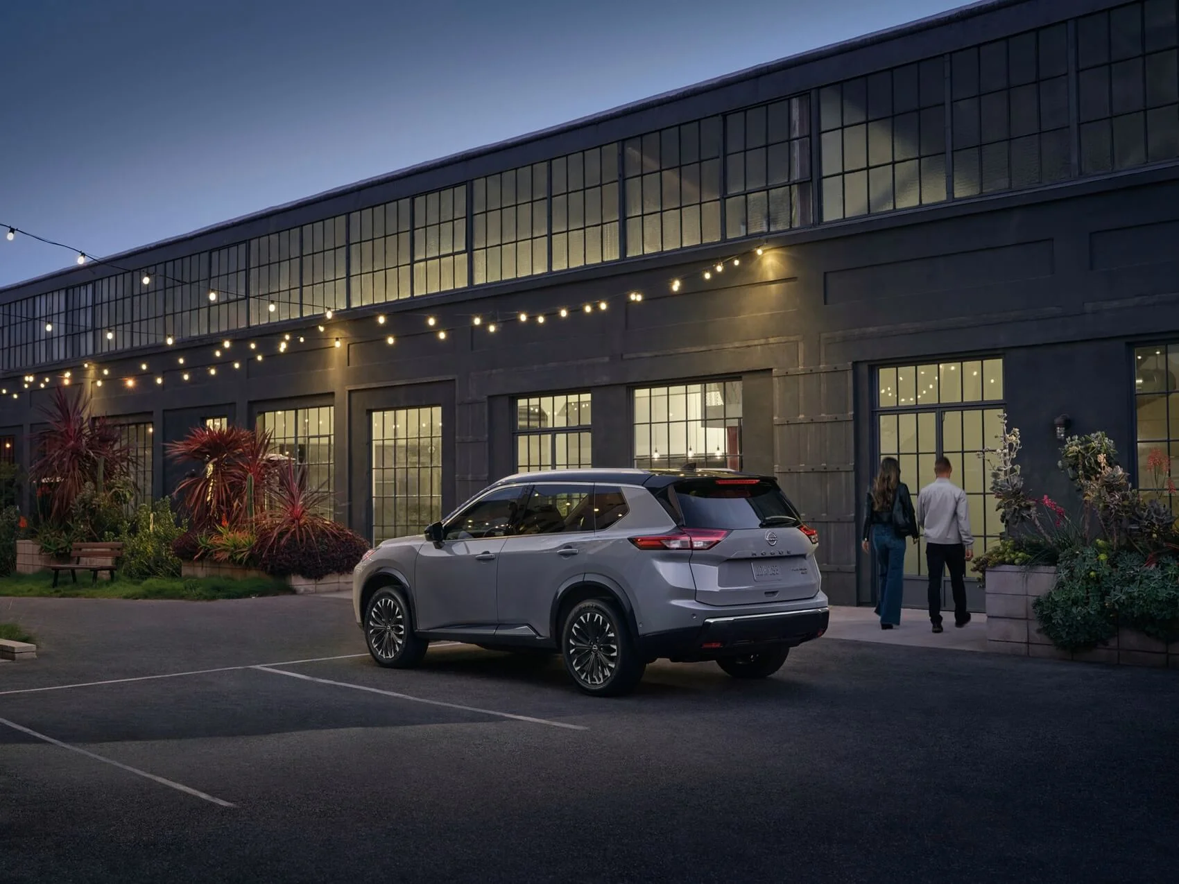 LaFontaine Nissan Troy Troy MI