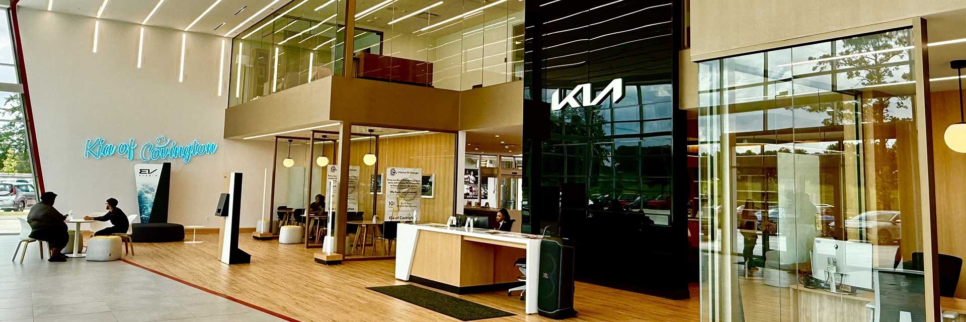 Inside Kia of Covington