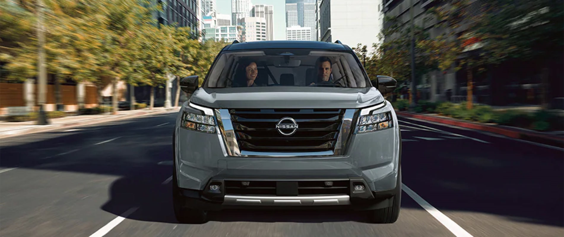 2025 Nissan Pathfinder front grille