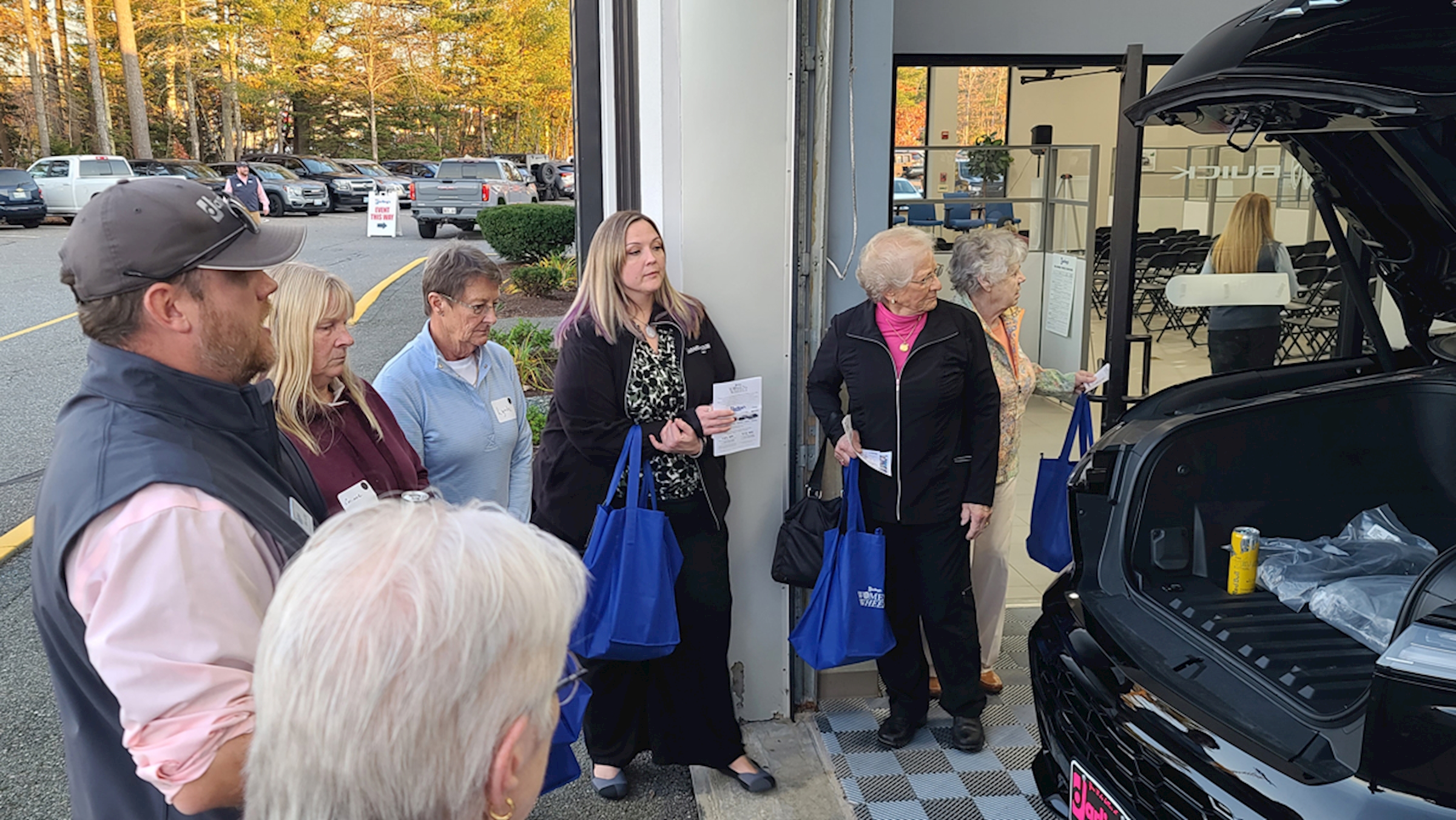 Women & Wheels 4