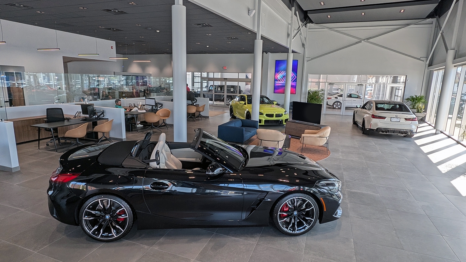 Auto financing paperwork and calculator