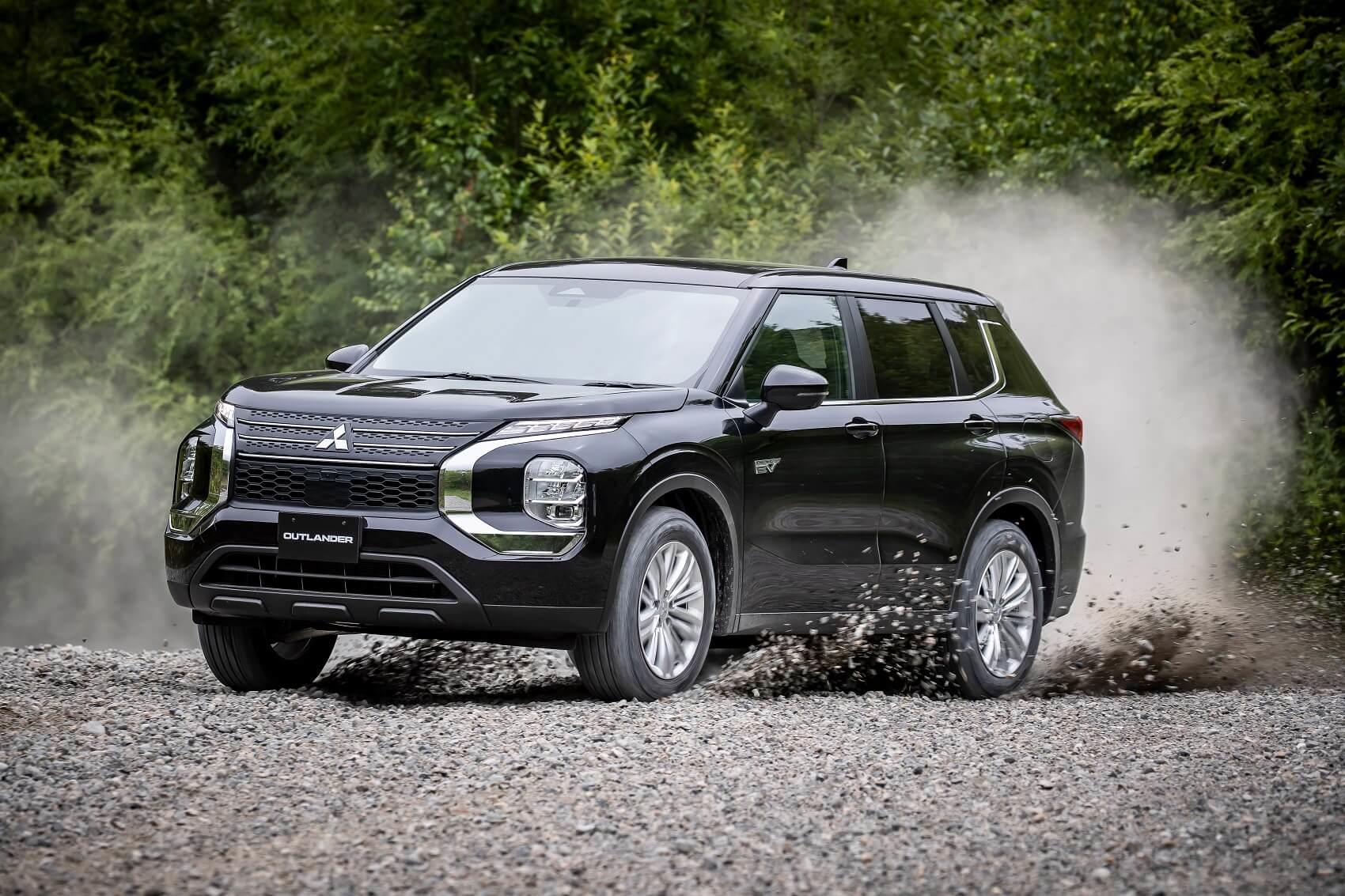 Mitsubishi Outlander exterior