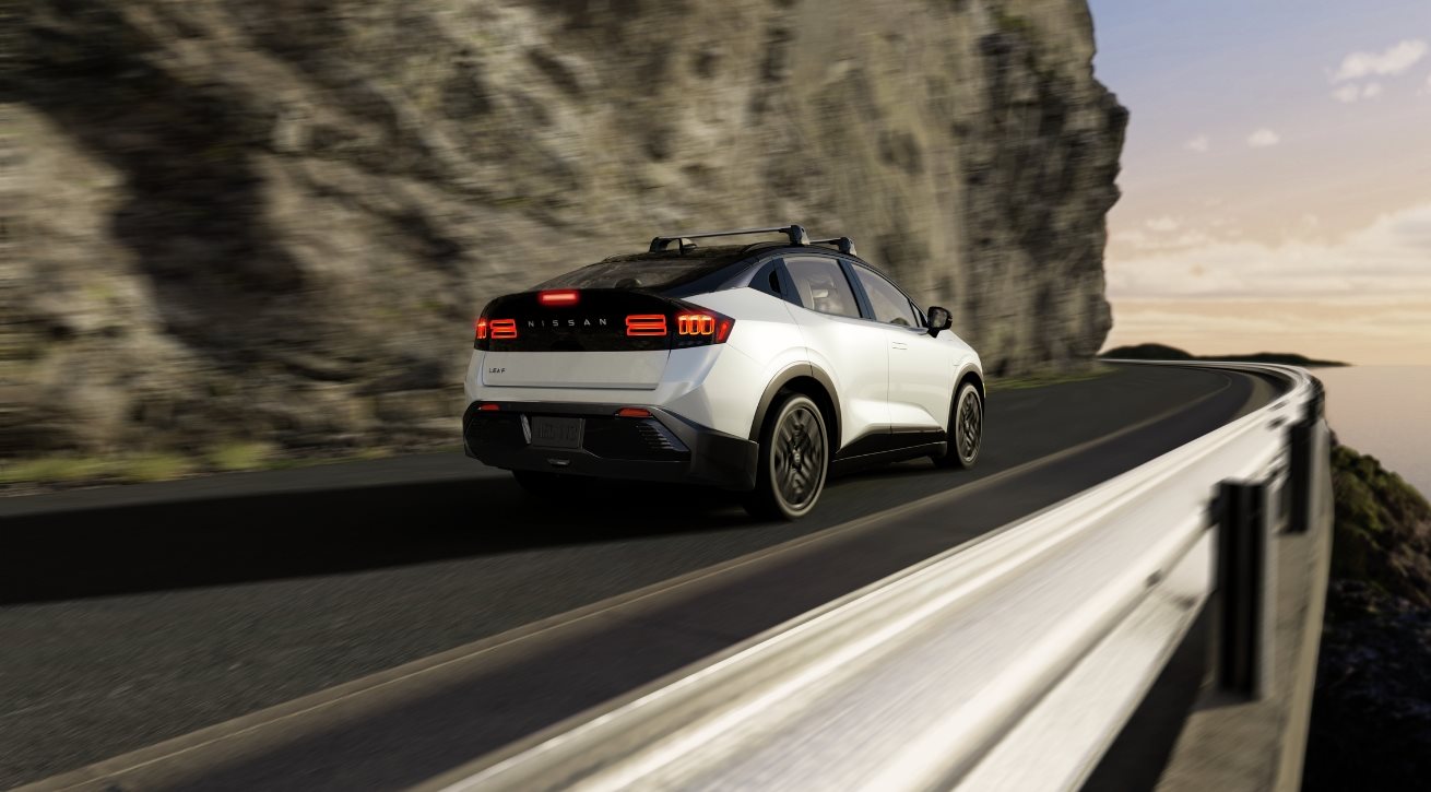 2026 Nissan LEAF - Battles Nissan