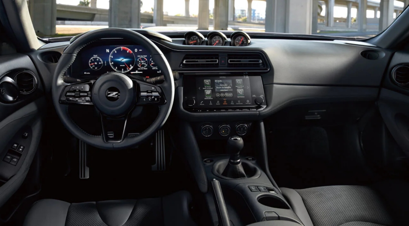 Nissan dealer near Daytona Beach FL