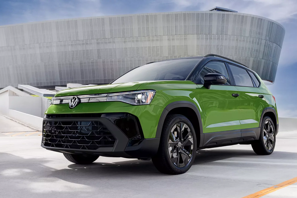 New Volkswagen Taos for Sale at Volkswagen of Akron serving drivers near Copley, Ohio
