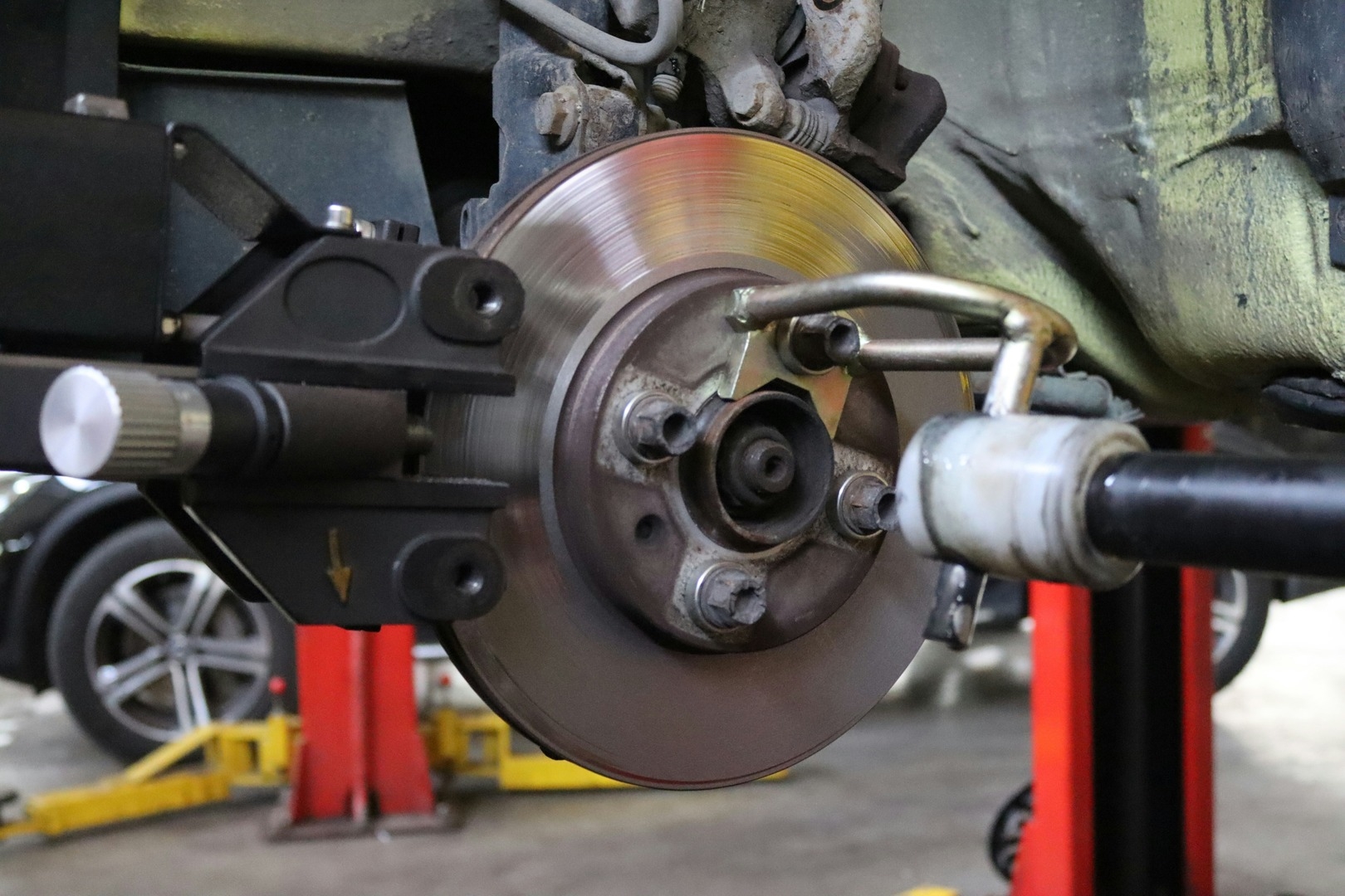 How to Know When It’s Time for a Tire or Brake Inspection