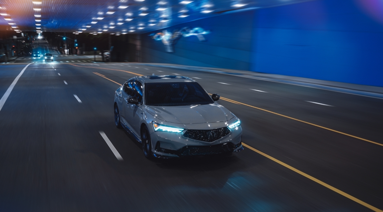 LaFontaine Acura Commerce showroom near Plymouth MI