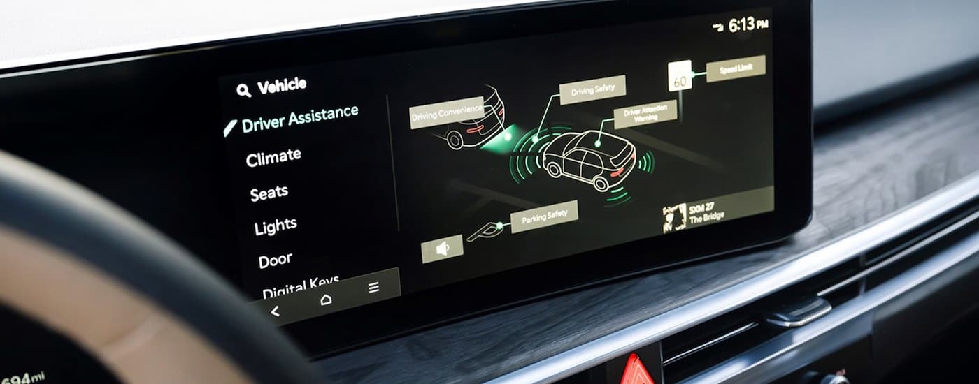 Driver assistance infotainment screen in a 2025 Kia Sorento