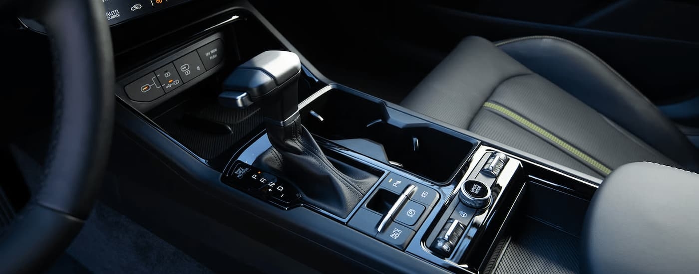 Center console and shifter in a 2025 Kia K5 for sale