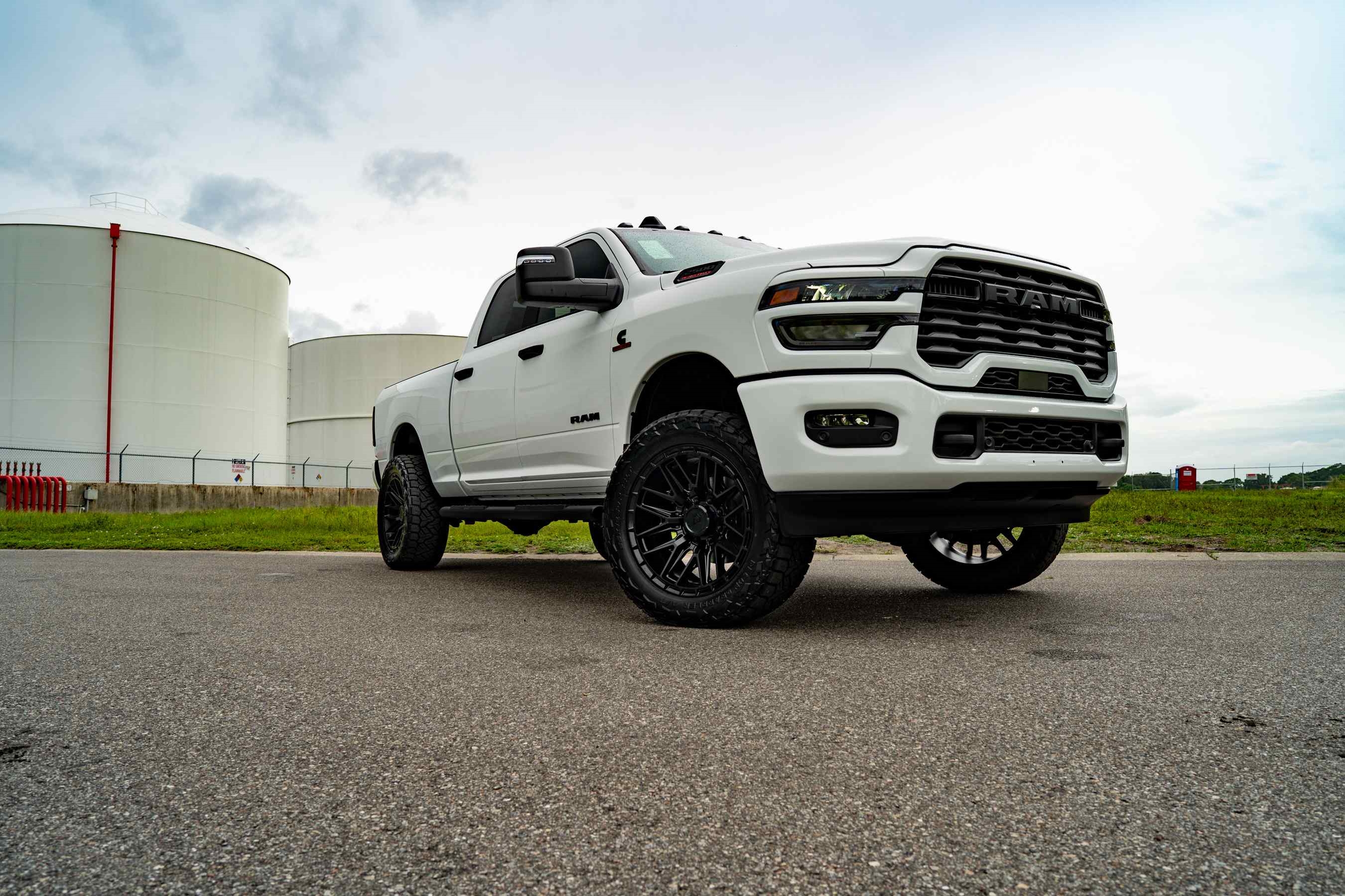 Jerry Ulm Chrysler Dodge Jeep RAM Customs