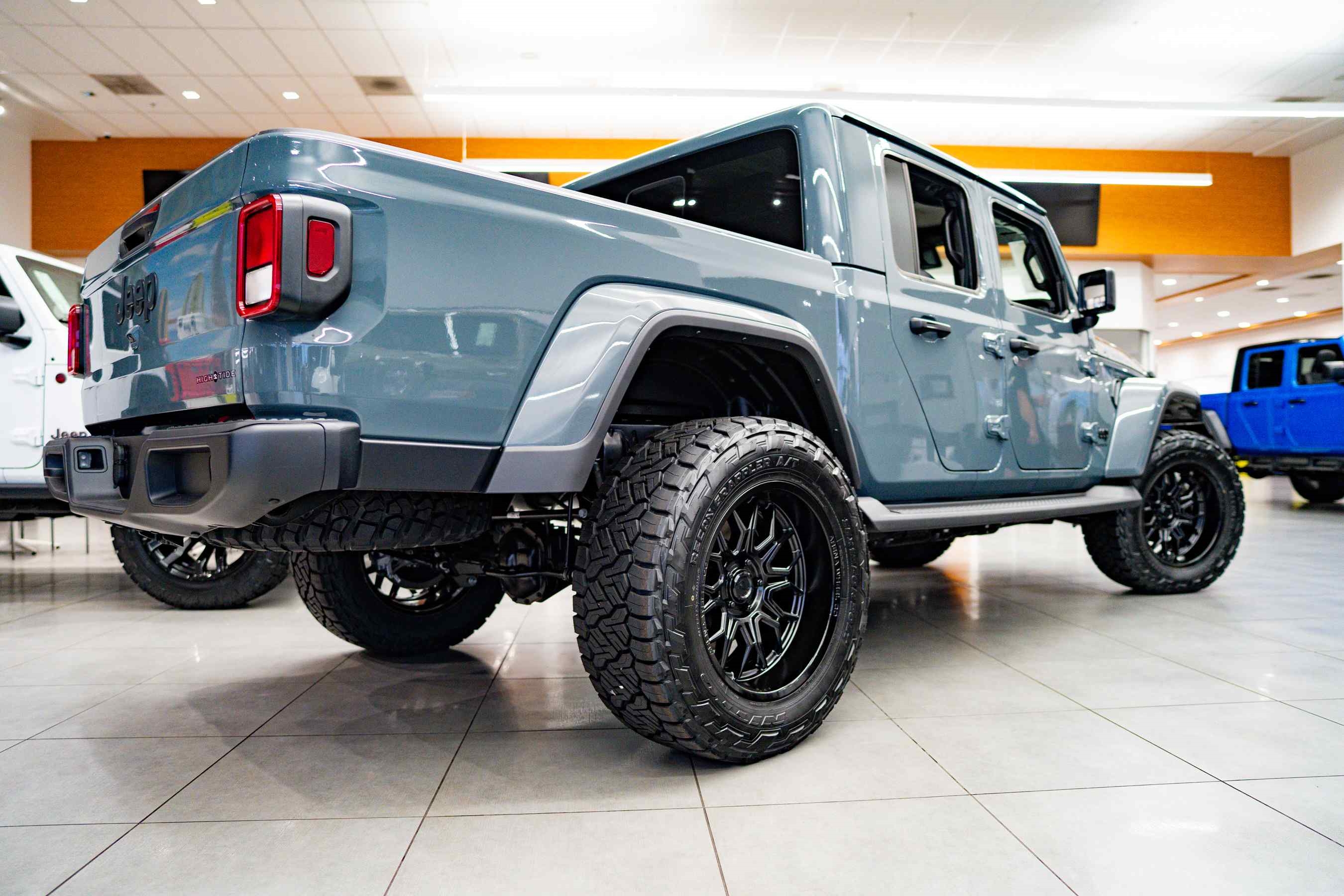 Jerry Ulm Chrysler Dodge Jeep RAM Customs