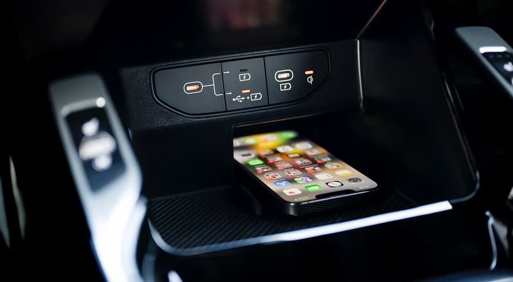 Phone in the center console of a 2026 Kia Sorento for sale near Porter