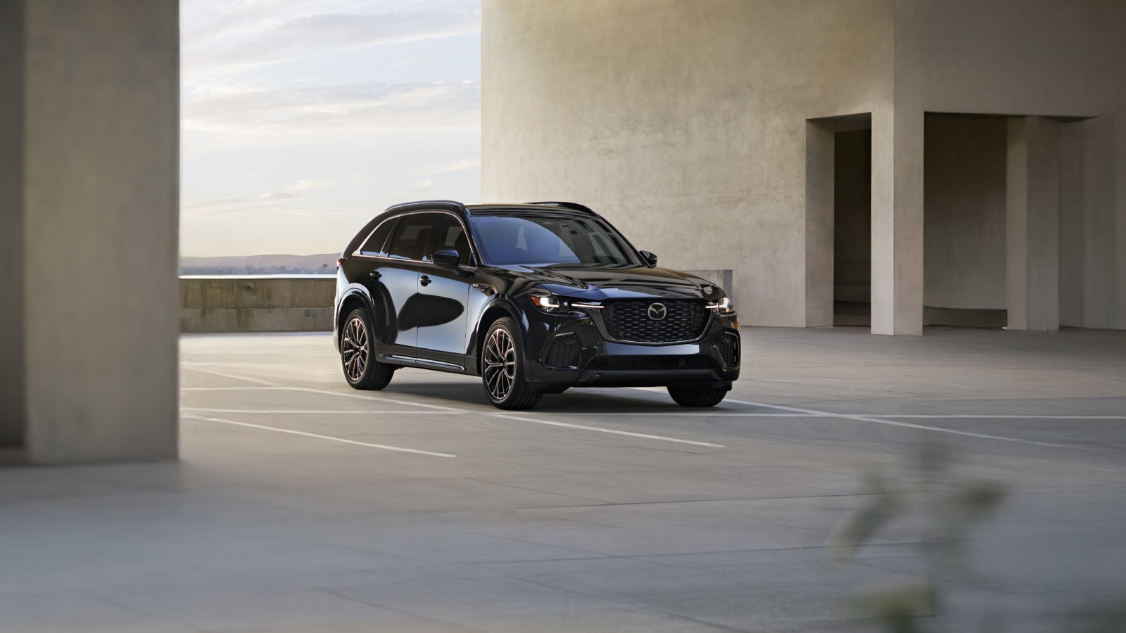 Mazda service center near Garden City MI