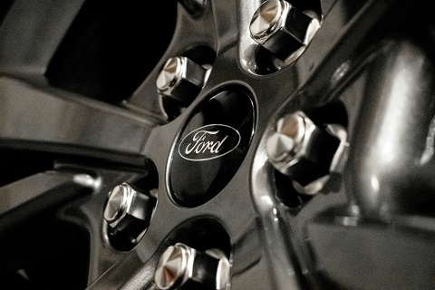 upclose on a Ford alloy wheel