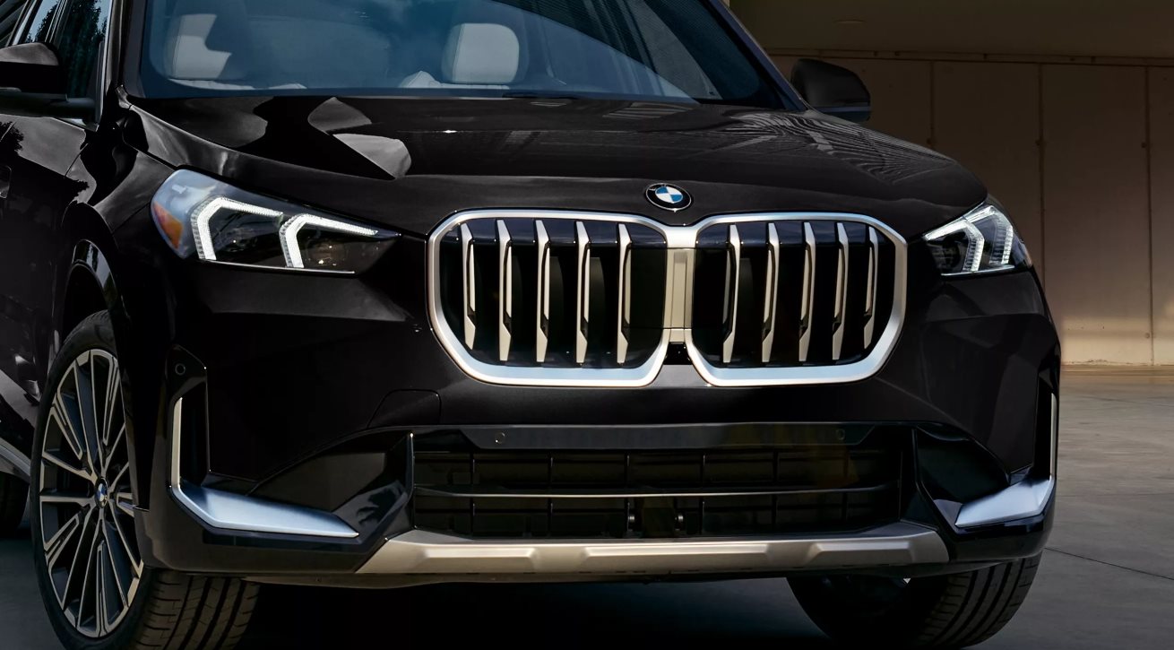 See the BMW X1 in person detail 1