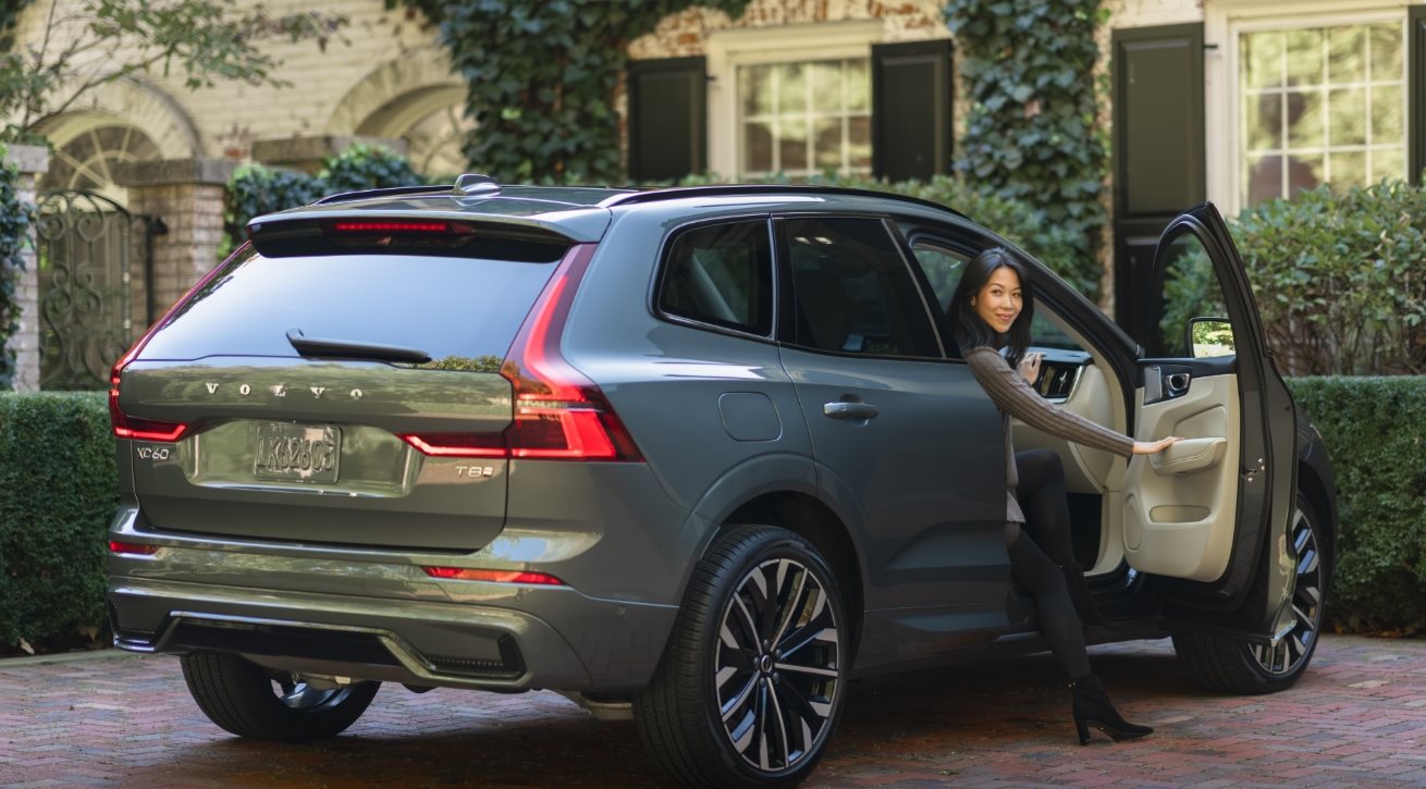 2026 Volvo XC60 - Volvo Cars Cerritos