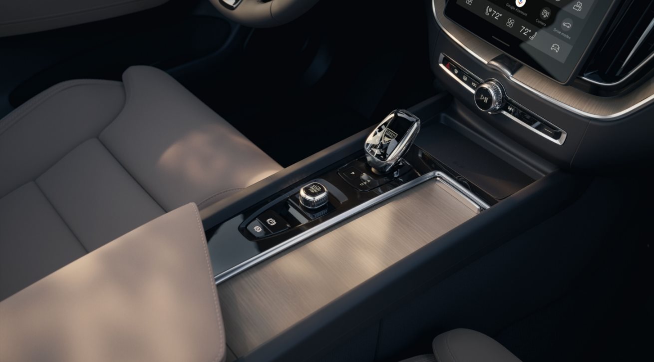 2026 Volvo XC60 - Volvo Cars Cerritos