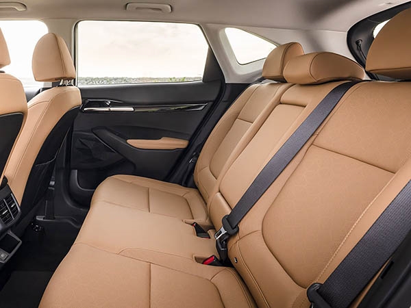 2026 Kia Seltos interior