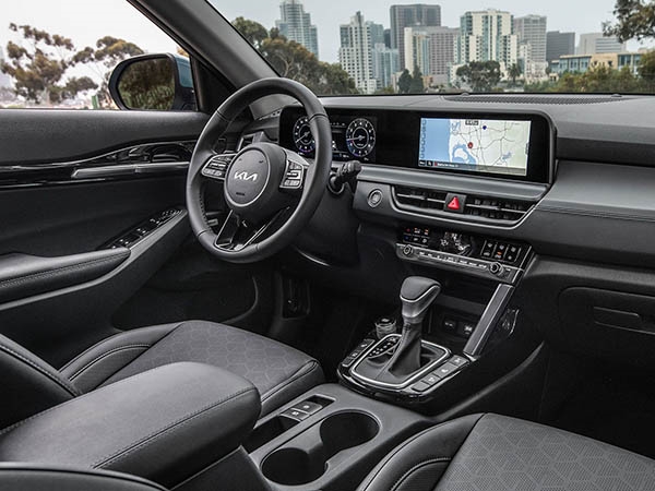 2026 Kia Seltos dash