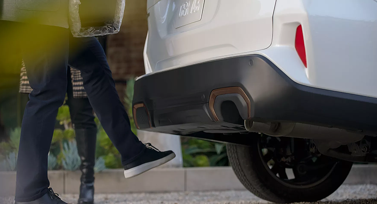 Hands-Free Power Rear Gate foot activated opening