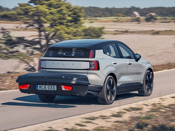 2026 Volvo EX30 exterior