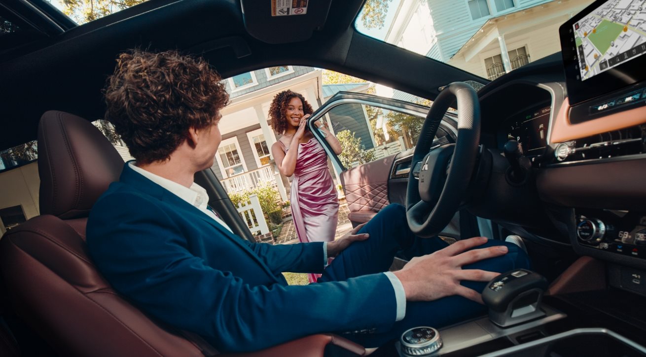 2026 Mitsubishi Outlander - Family Mitsubishi