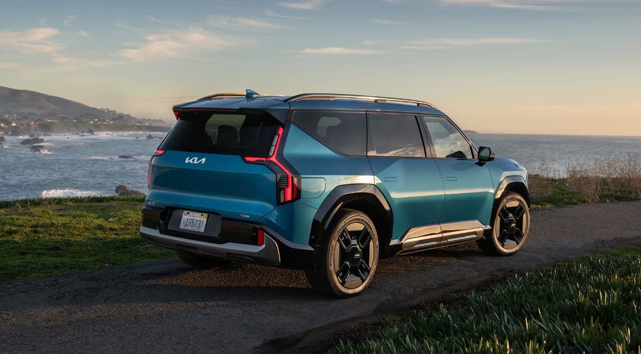 2026 Kia EV9 - Wasatch Front Kia