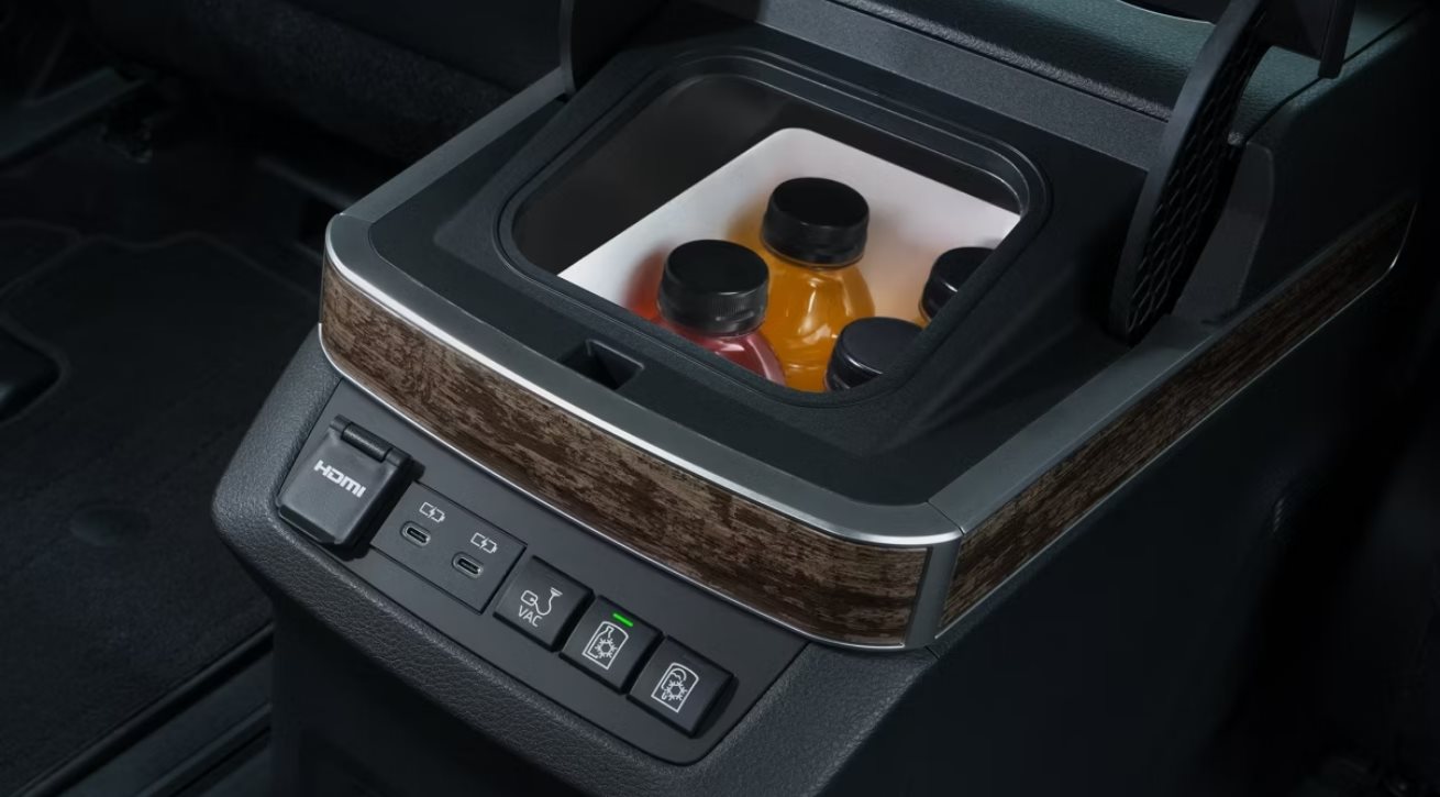 2026 Toyota Sienna - CMA's Toyota of Lexington Park