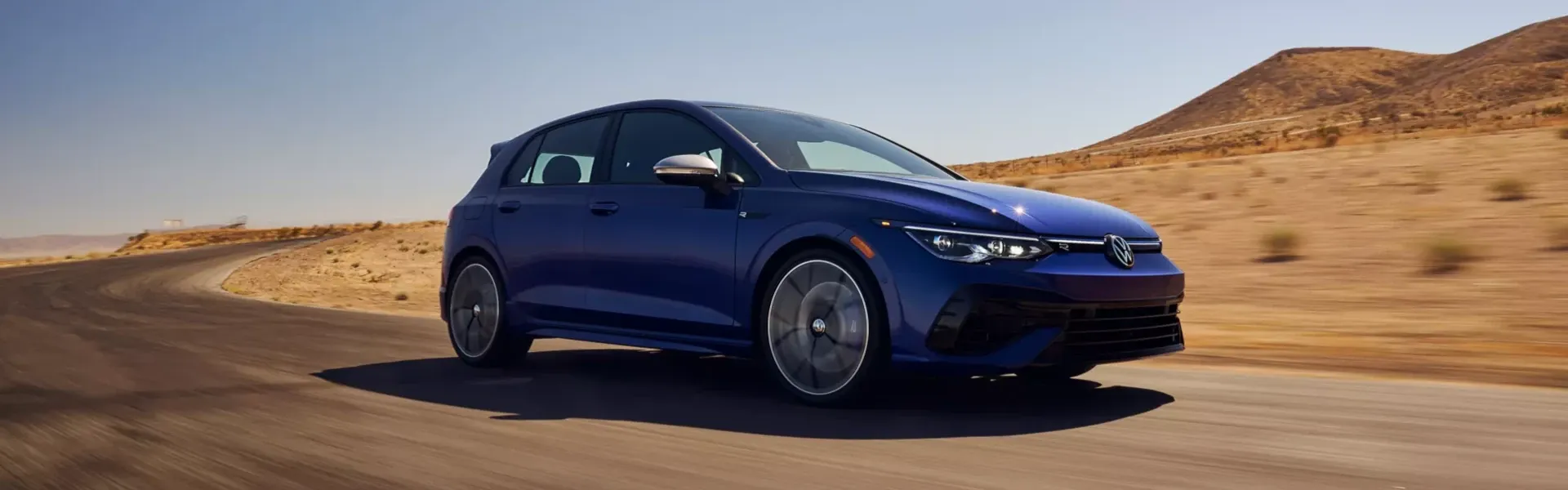 2025 Volkswagen Golf GTI vs 2025 Subaru WRX