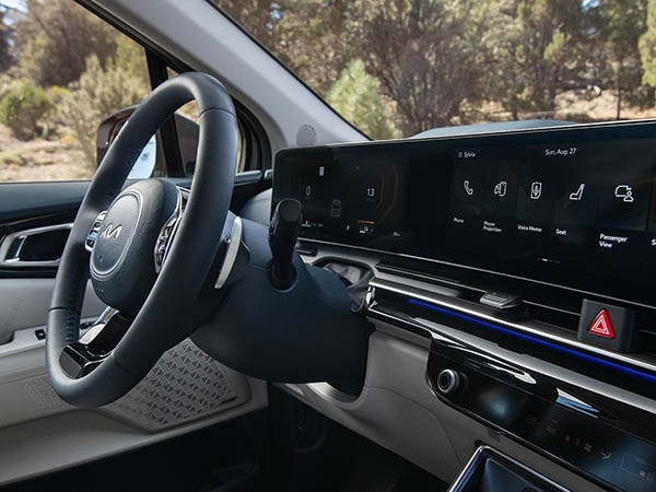 2026 Kia Carnival Hybrid dash