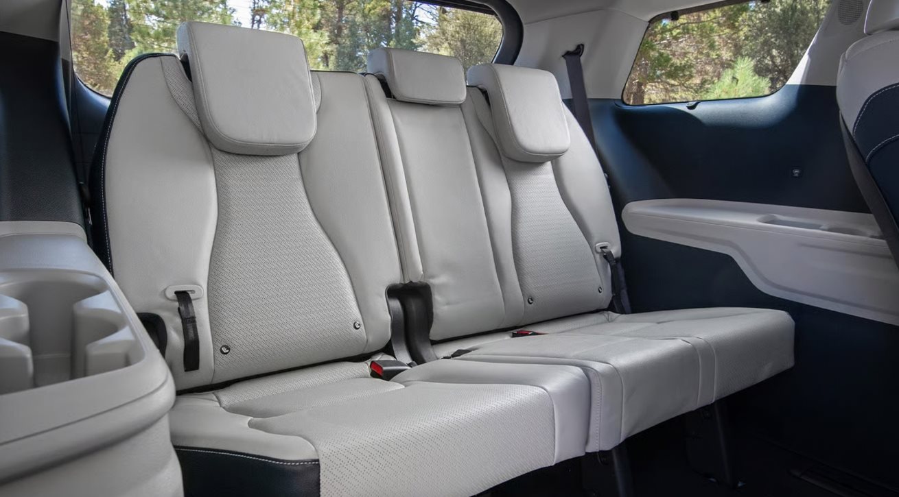 2026 Kia Carnival Hybrid - #1 Cochran Kia of Robinson Twp