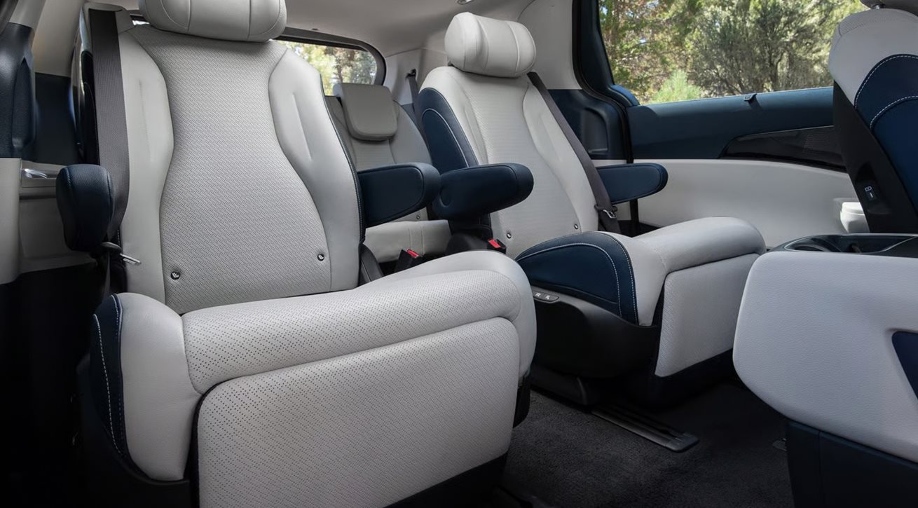 2026 Kia Carnival Hybrid - Wasatch Front Kia