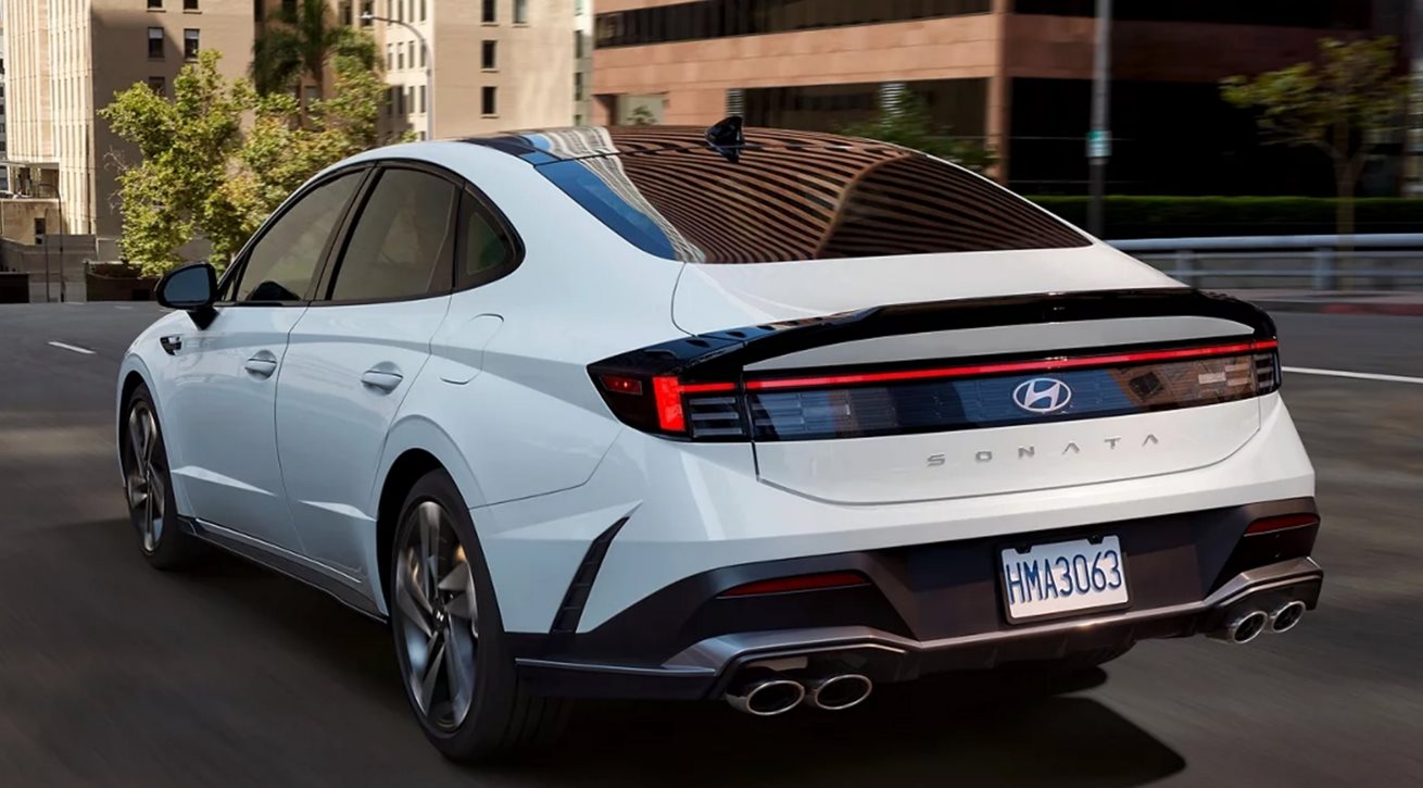 2026 Hyundai Sonata - Smart Hyundai of Davenport