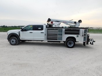 Ford F-550 service body utility truck