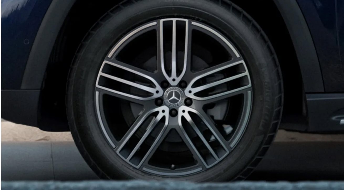 Mercedes-Benz Performance Tires