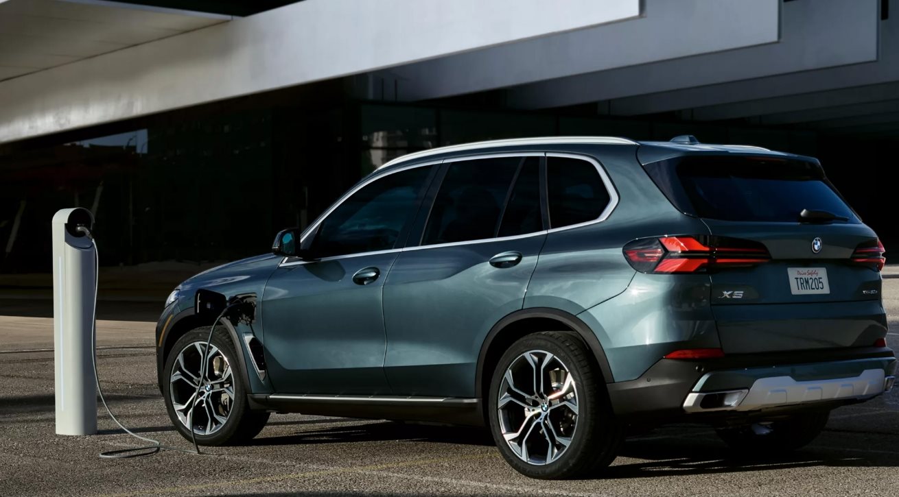 2026 BMW X5 M - Kimberly BMW of Davenport