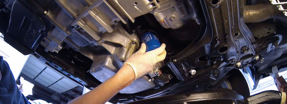 Honda B1 service being performed at Honda Libertyville service center