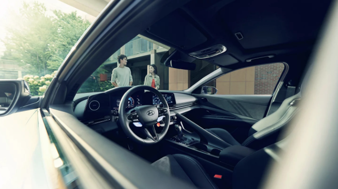 Can I schedule Hyundai service online at Tustin Hyundai in Tustin, CA?