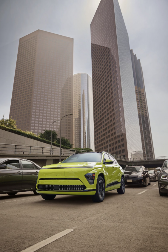 Can I schedule Hyundai service online at Tustin Hyundai in Tustin, CA?