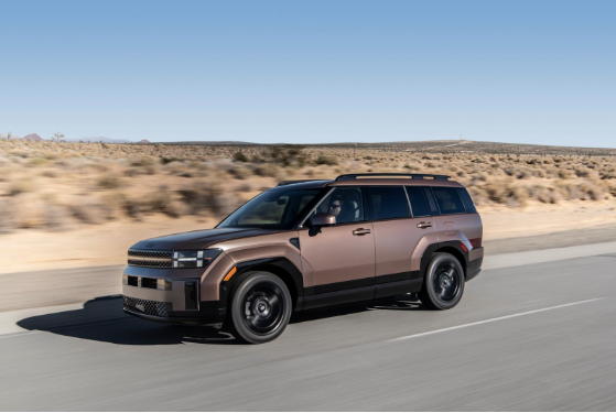 Can I schedule service online at Patterson Autos in Tustin, CA?