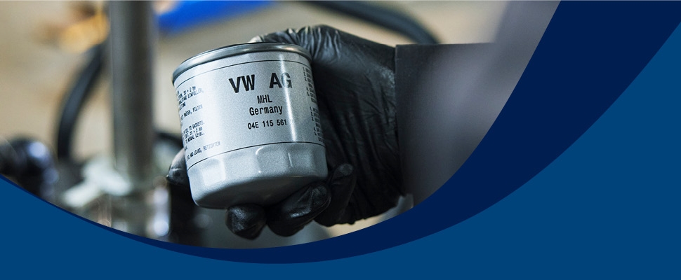 VW Genuine Oil Image