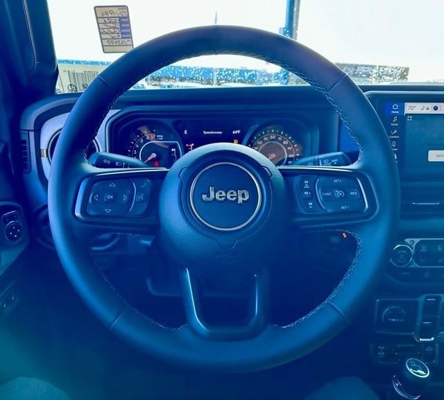 2026 Jeep Gladiator Dashboard