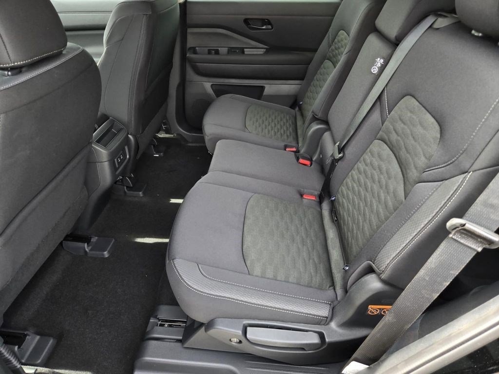 2026 Nissan Pathfinder Interior