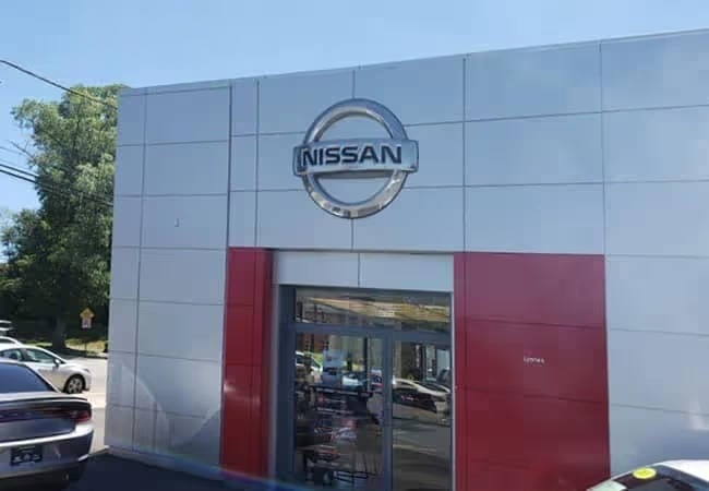 Lynnes Nissan City Bloomfield NJ