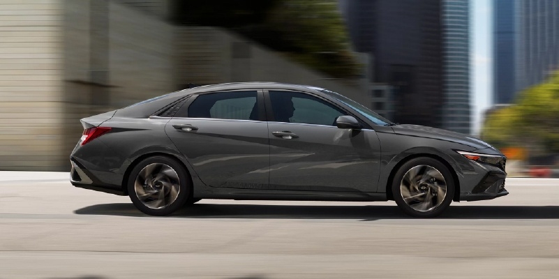  2025 Hyundai Elantra Hybrid performance